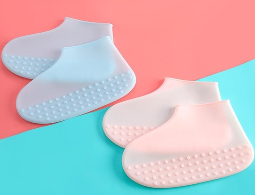 3 Farklı Boyutlu Yağmurlu Günler İçin Moda Tasarımı Silikon Ayakkabı Koruyucuları